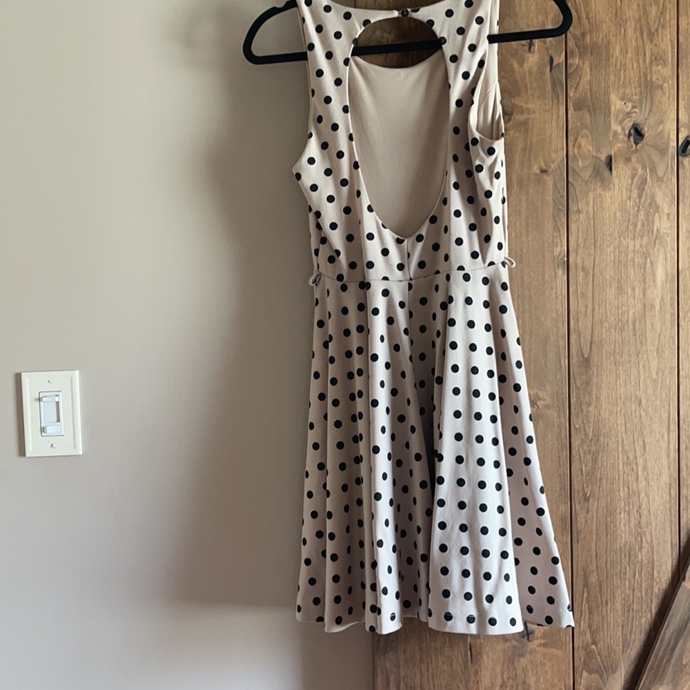 Used dress - Picture 2 of 3